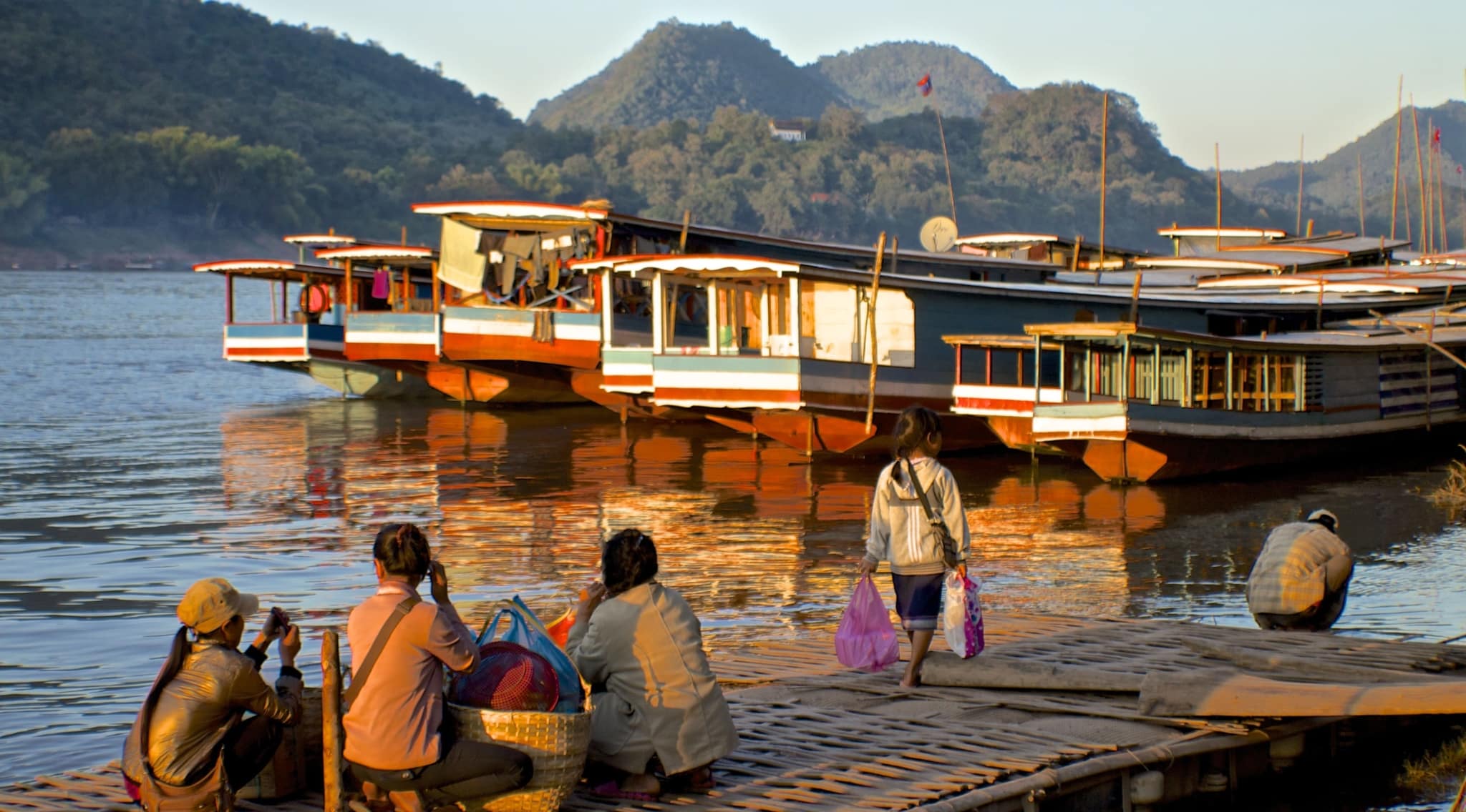 老挝湄公河日落摄影散文