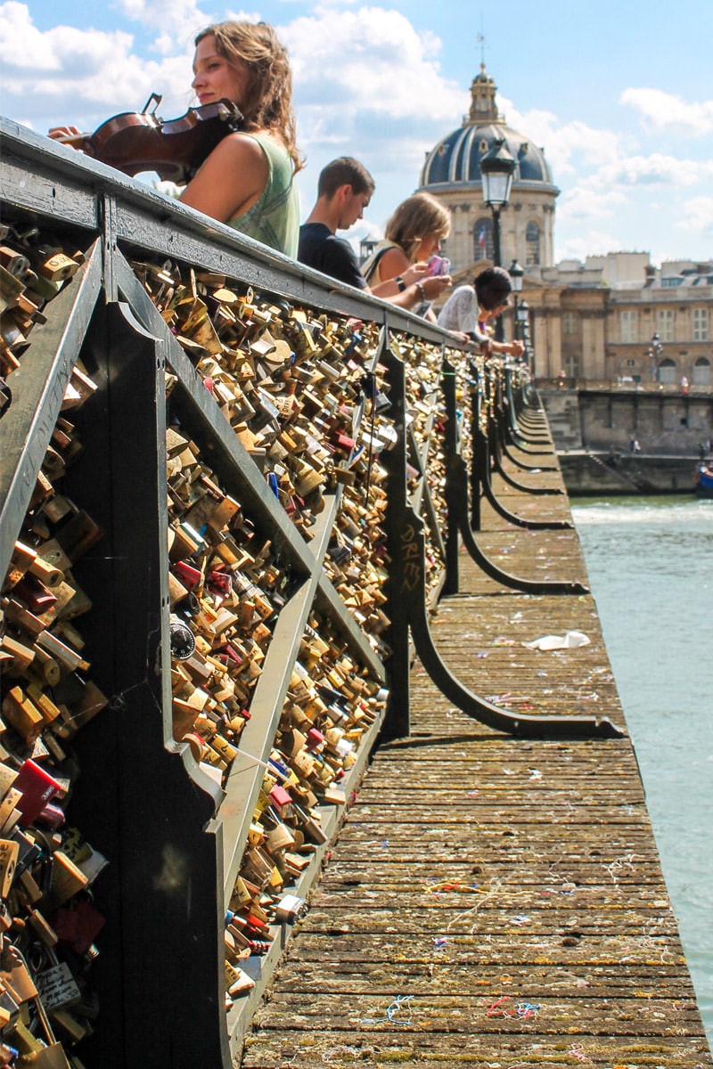 巴黎爱情锁桥