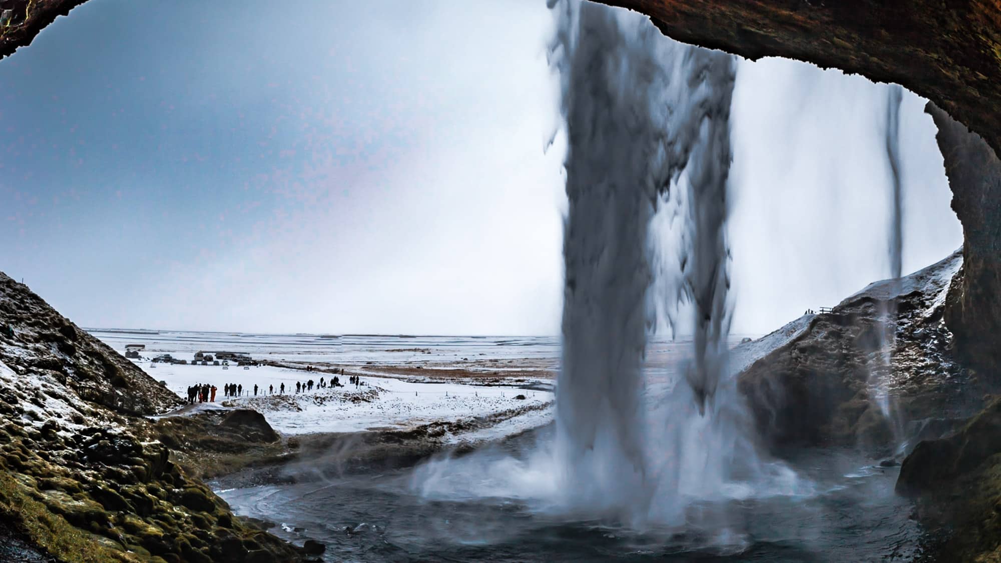 冰岛的瀑布使它成为世界上最美丽的岛屿之一