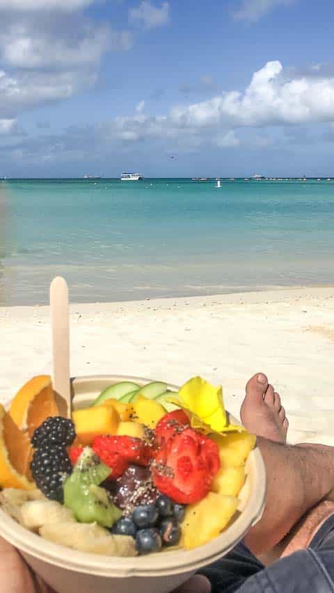 阿鲁巴海滩早餐