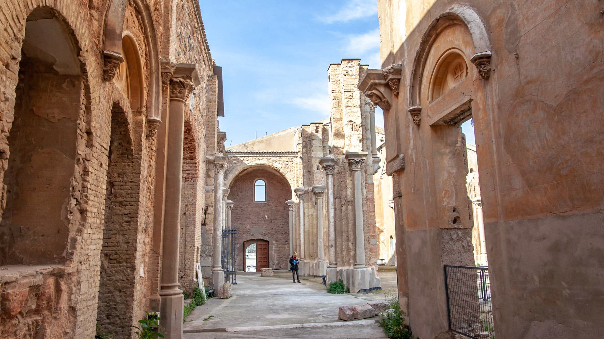 西班牙卡塔赫纳一座古老大教堂的废墟