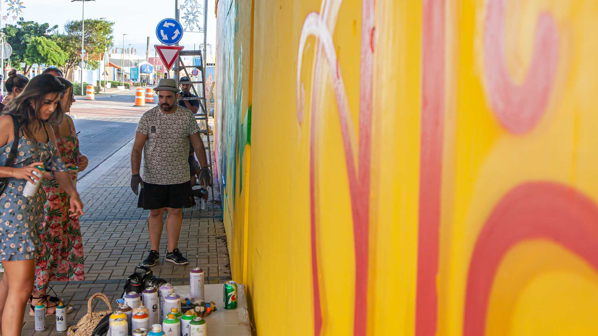 圣尼古拉斯·阿鲁巴的一个喷漆街头艺术工作室