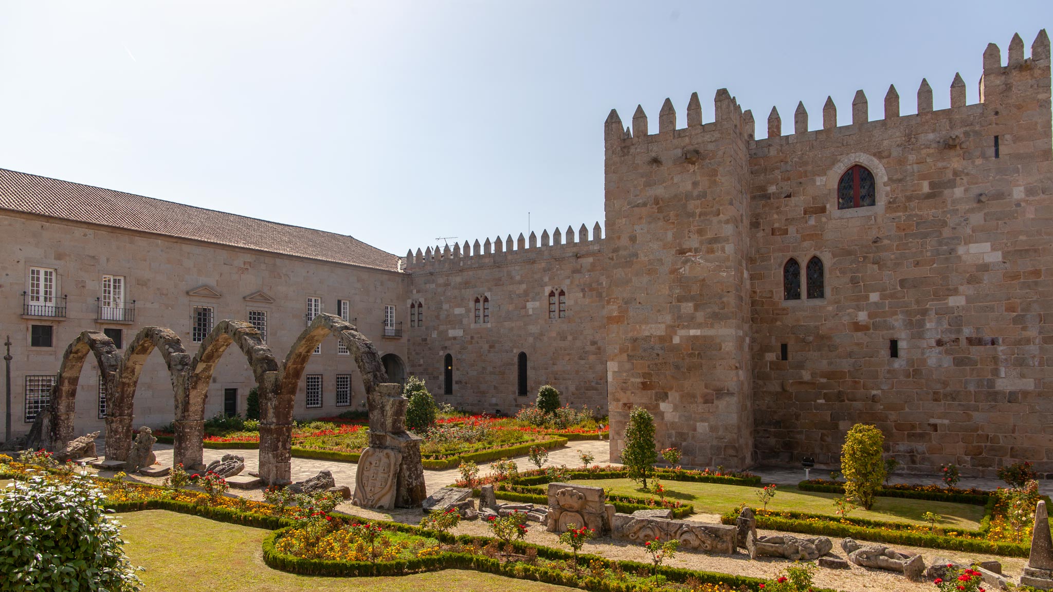 在葡萄牙布拉加是一个流行的复活节的目的地